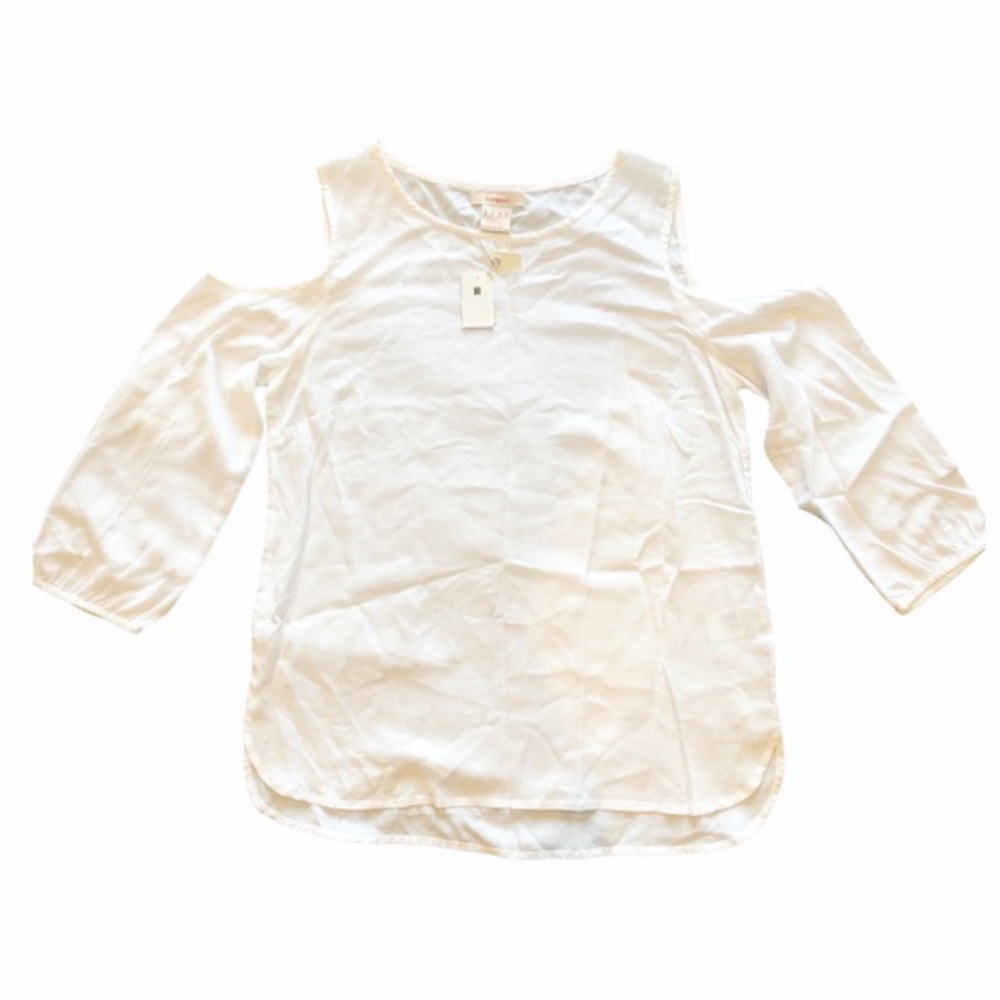 NWT Manguun Cold Should White Blouse